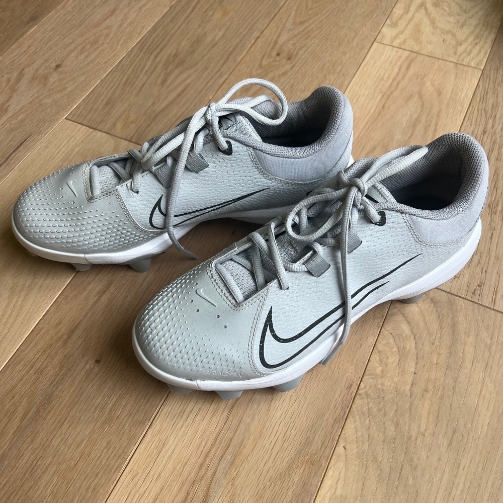 Nike Hyperdiamond 4 Pro MCS Women's Softball Cleats, Gray, Size 10, EUC